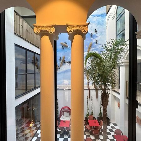 Hotel Divino & Apartments Figueres  Exterior foto