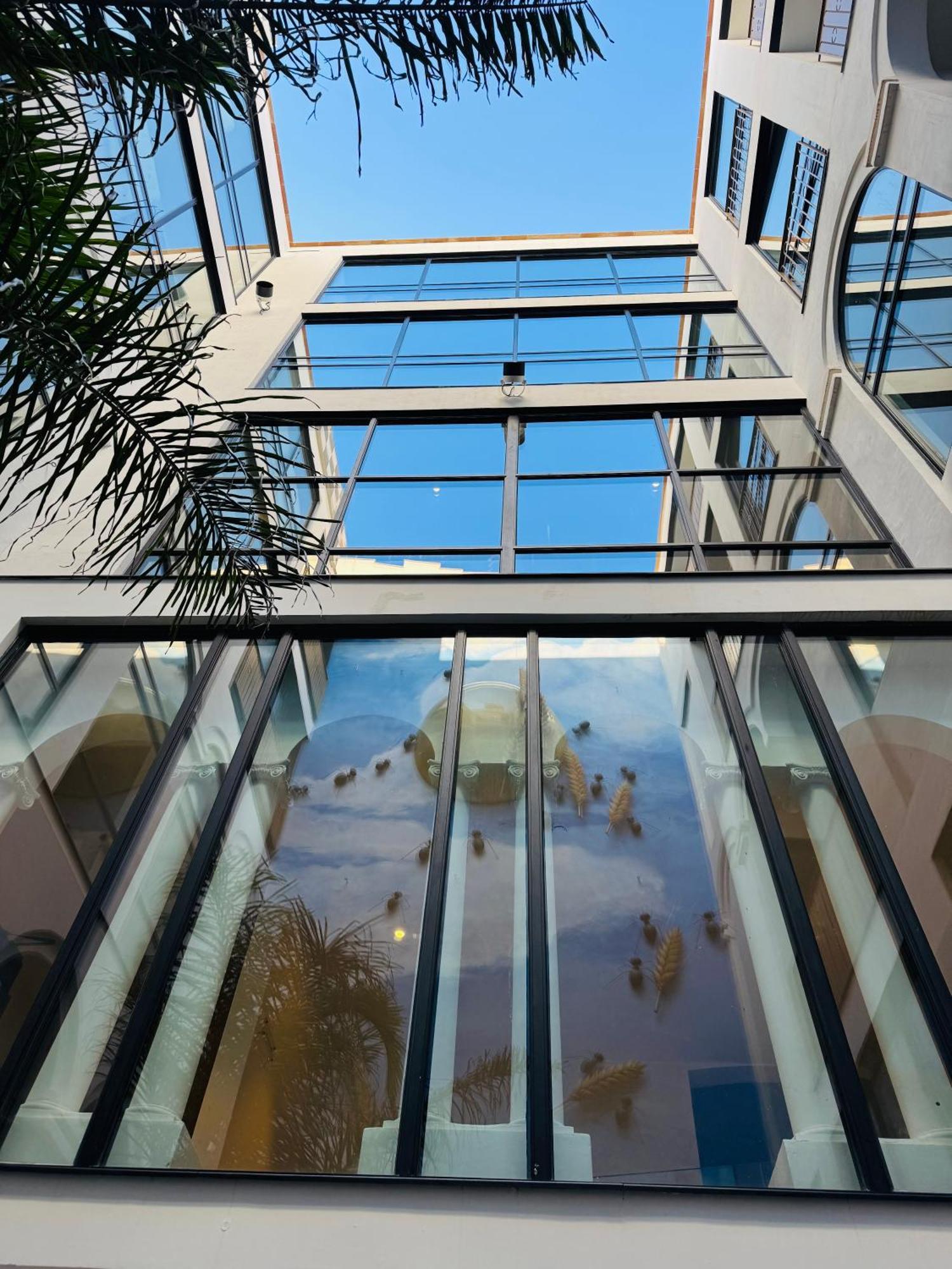 Hotel Divino & Apartments Figueres  Exterior foto